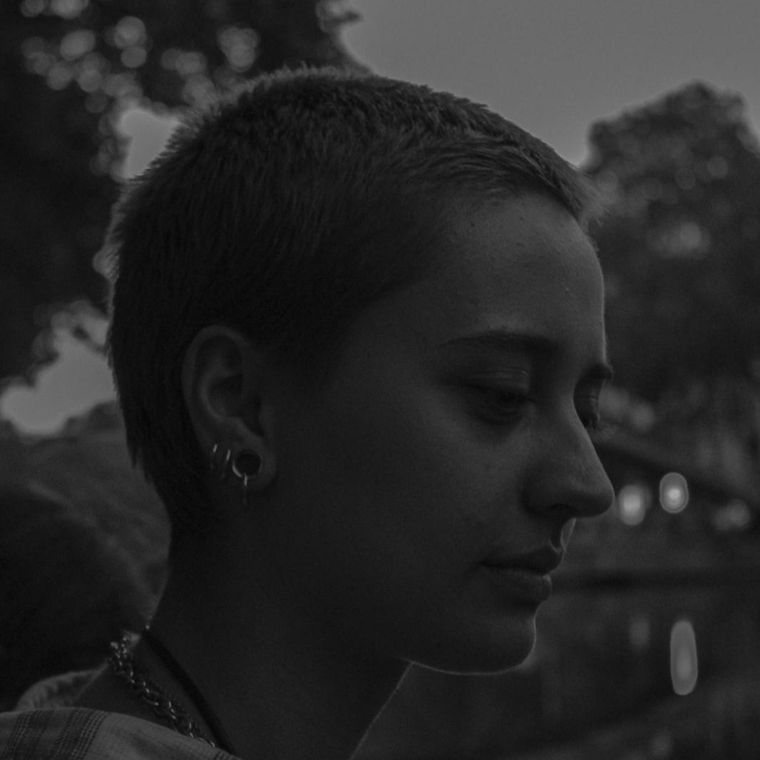 Black & White pic of Jo Fery